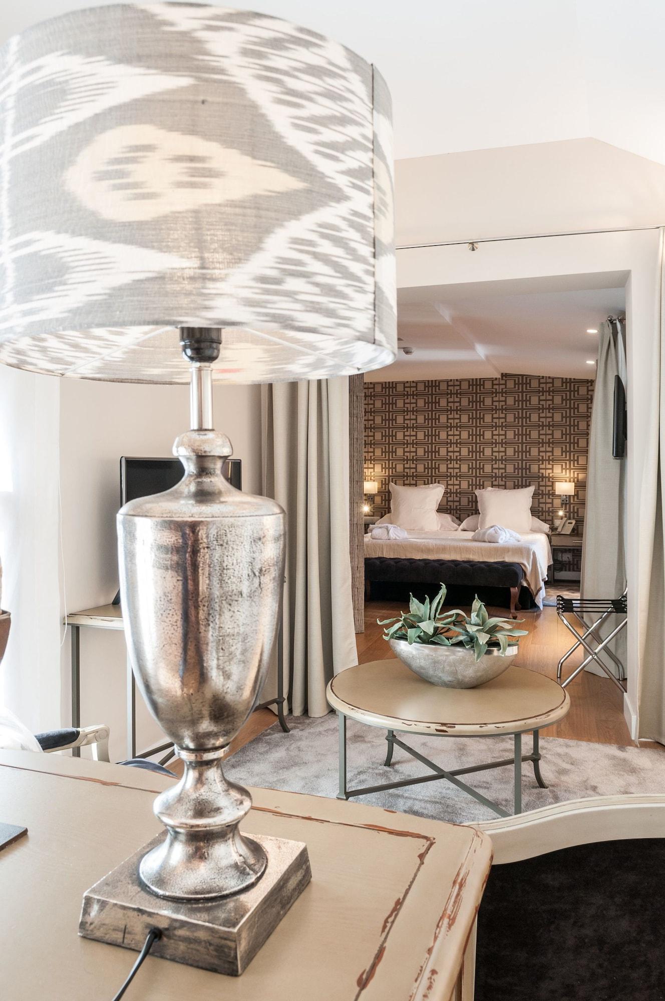 Suites Murillo Catedral Seville Luaran gambar
