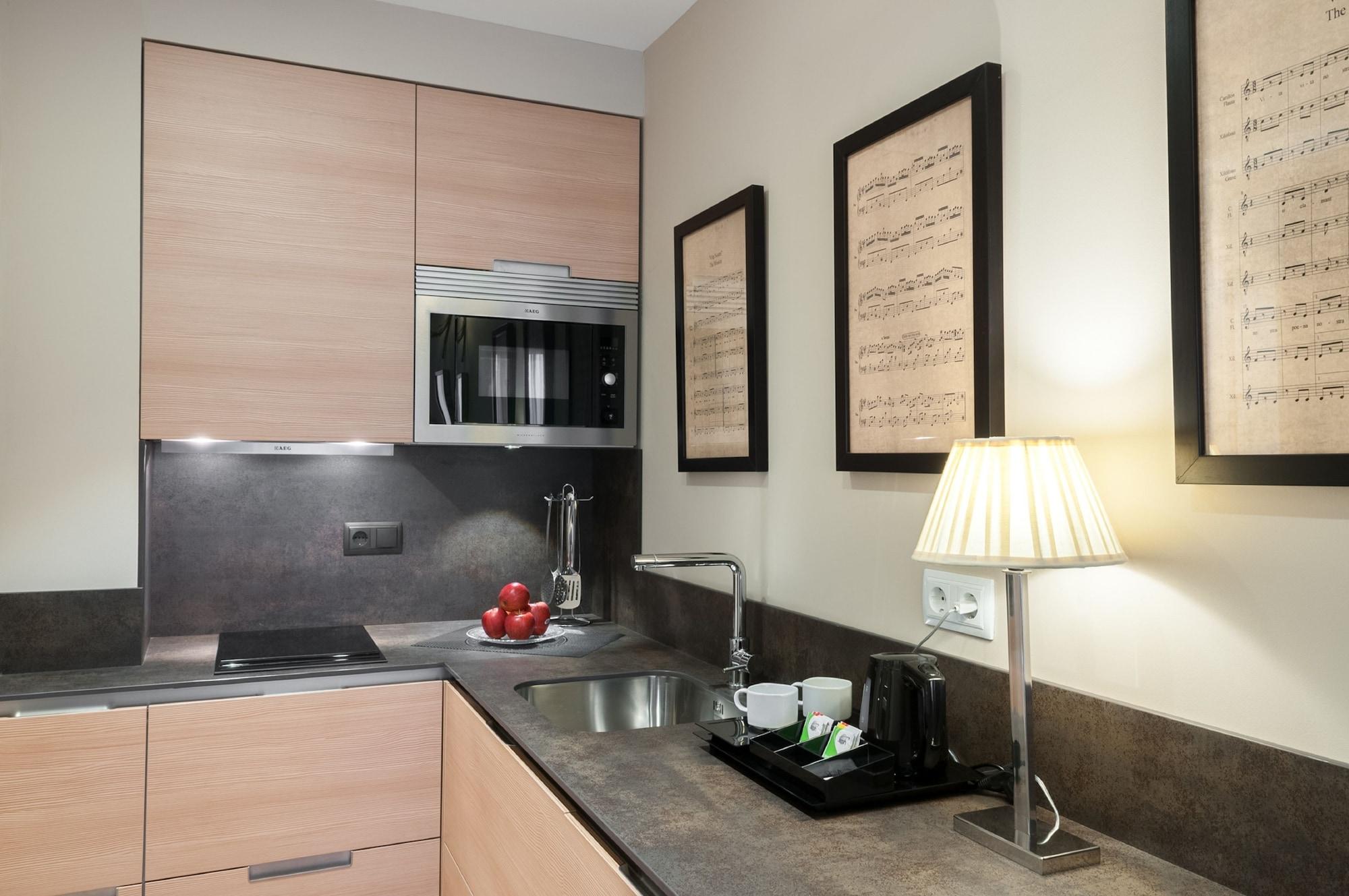 Suites Murillo Catedral Seville Luaran gambar