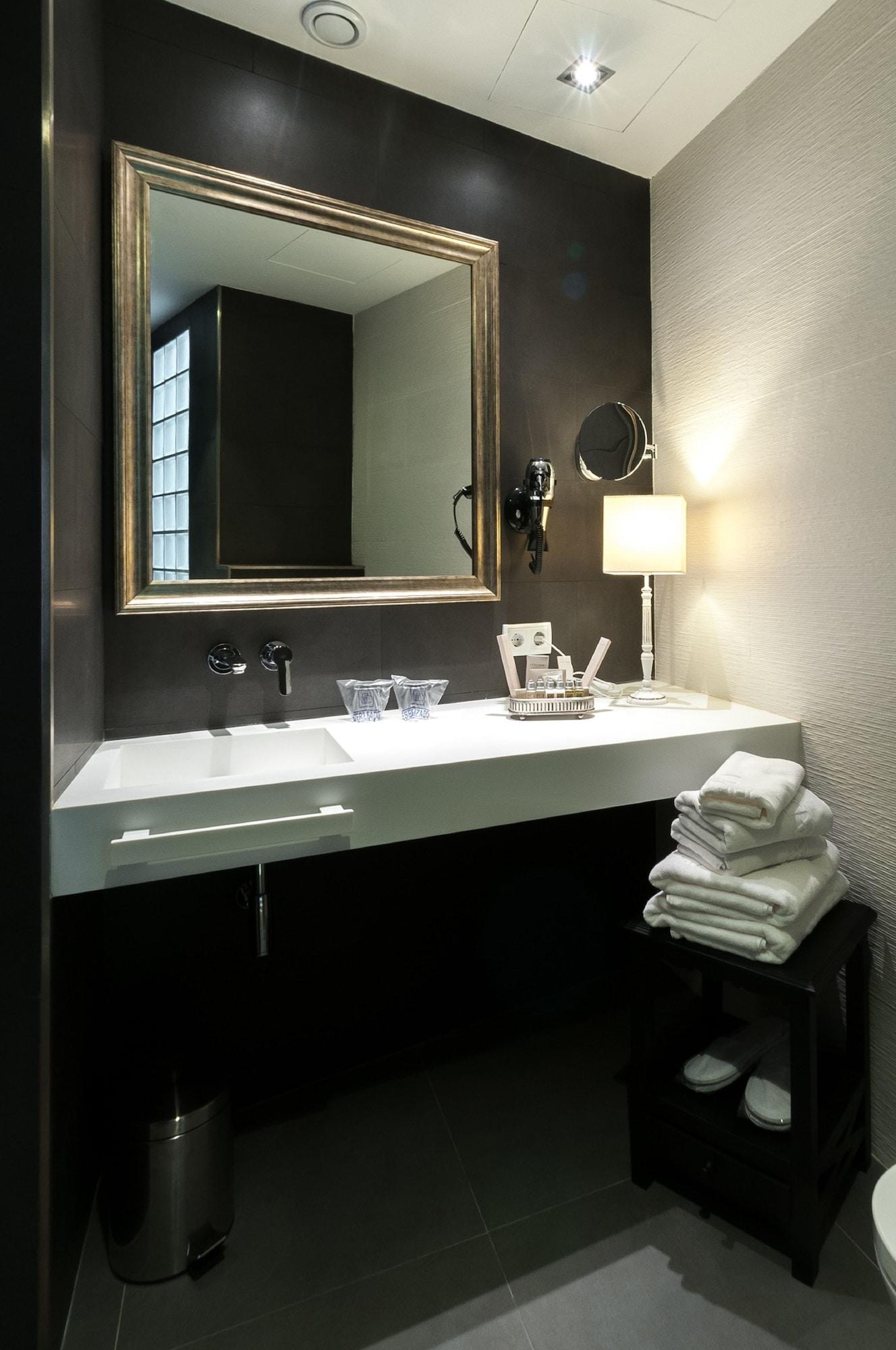 Suites Murillo Catedral Seville Luaran gambar