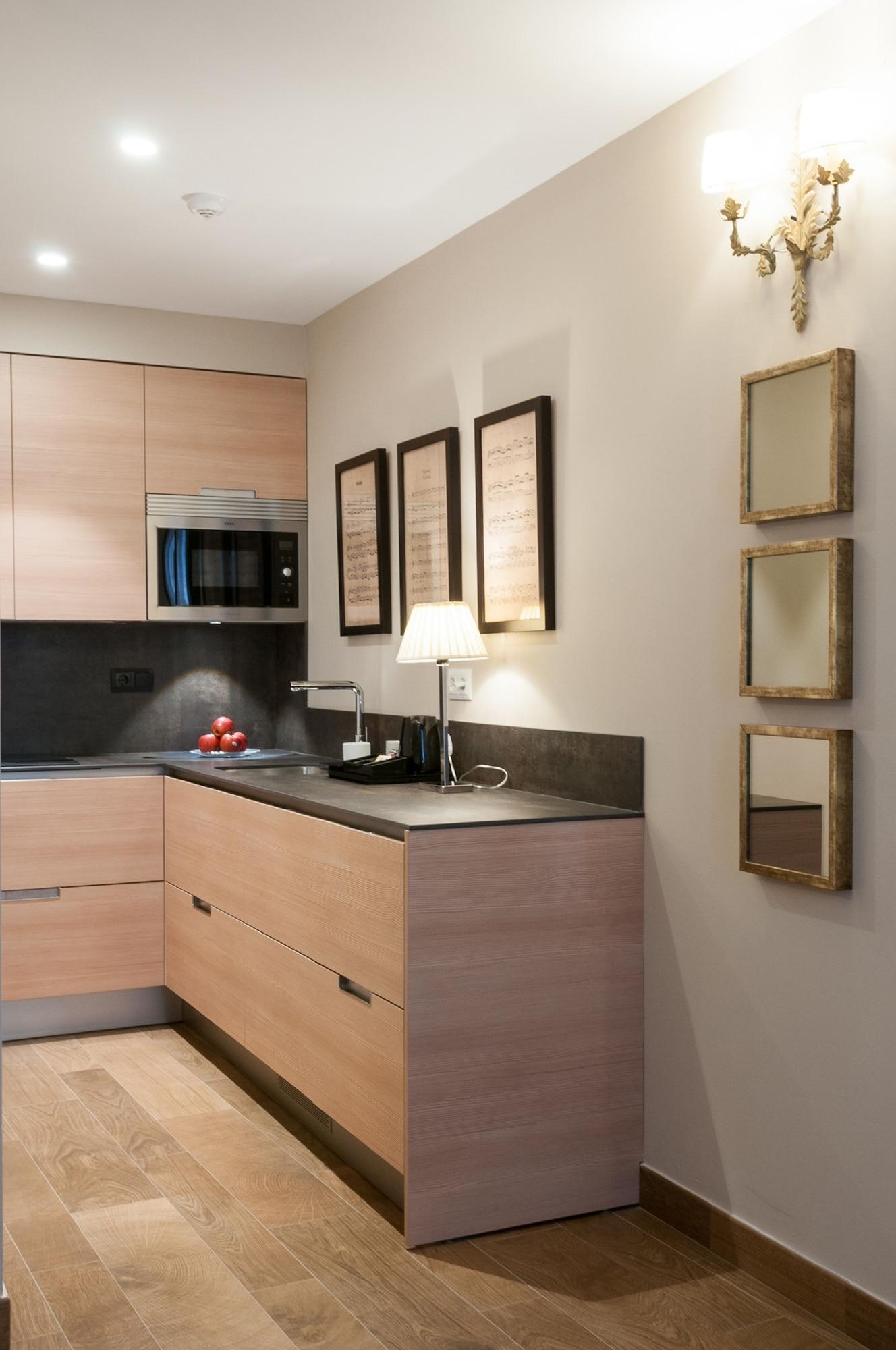 Suites Murillo Catedral Seville Luaran gambar