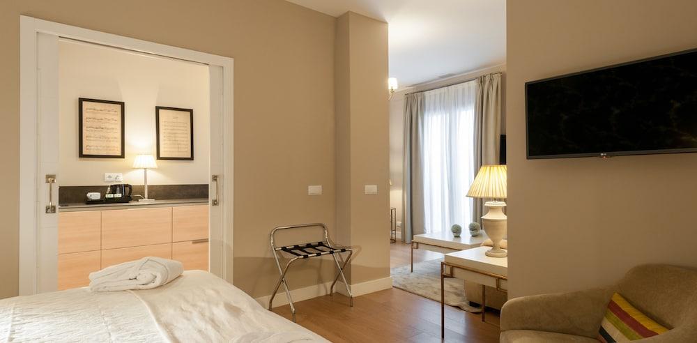 Suites Murillo Catedral Seville Luaran gambar