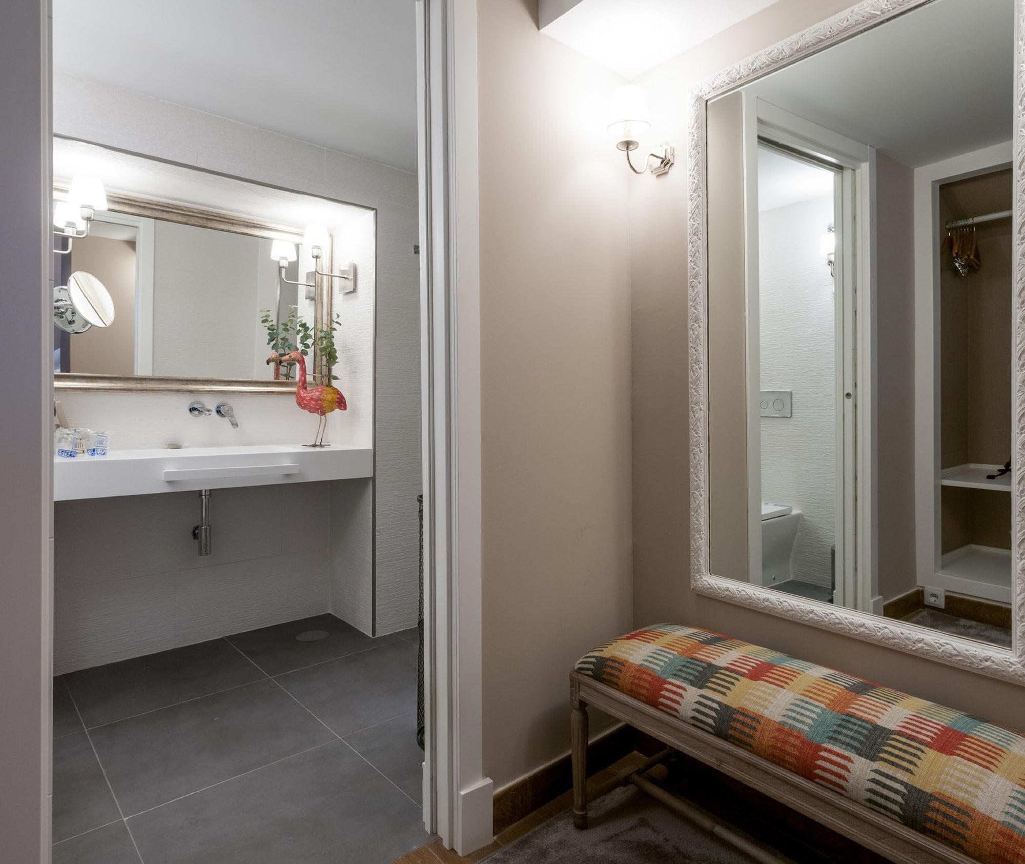 Suites Murillo Catedral Seville Luaran gambar