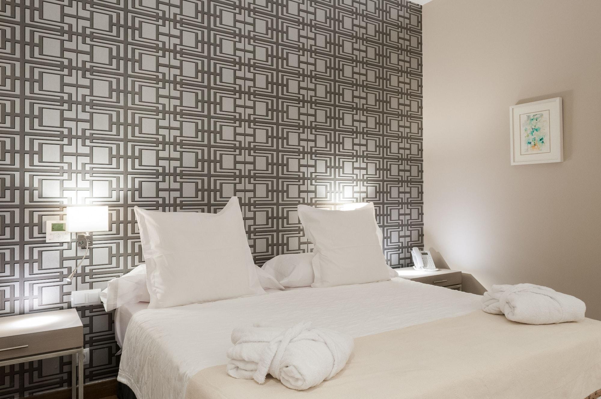Suites Murillo Catedral Seville Luaran gambar