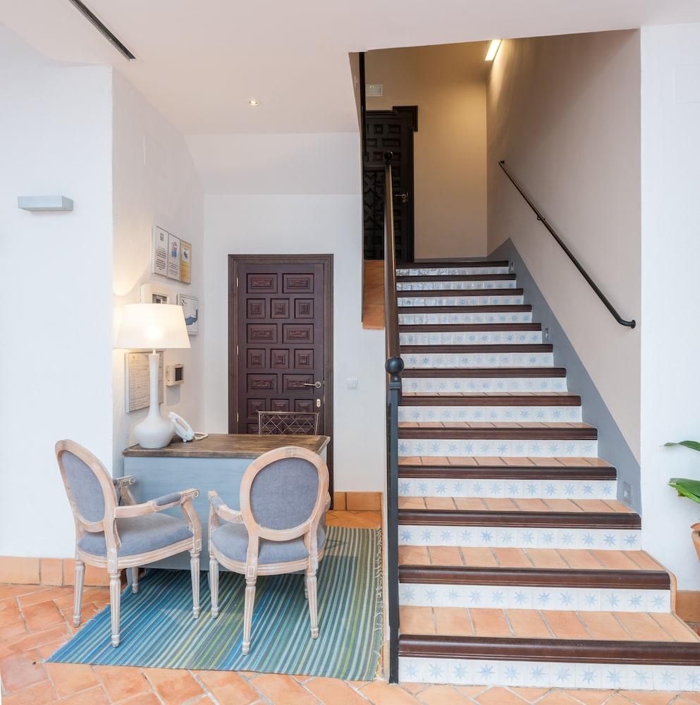 Suites Murillo Catedral Seville Luaran gambar